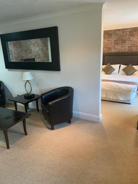 The Yeovil Court Hotel מראה חיצוני תמונה