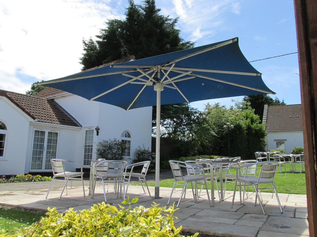 The Yeovil Court Hotel מראה חיצוני תמונה