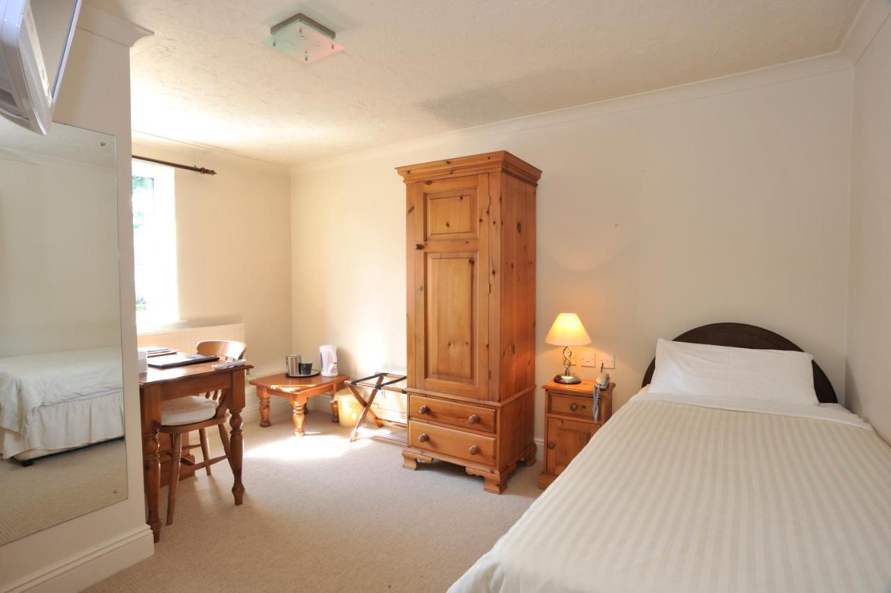 The Yeovil Court Hotel מראה חיצוני תמונה